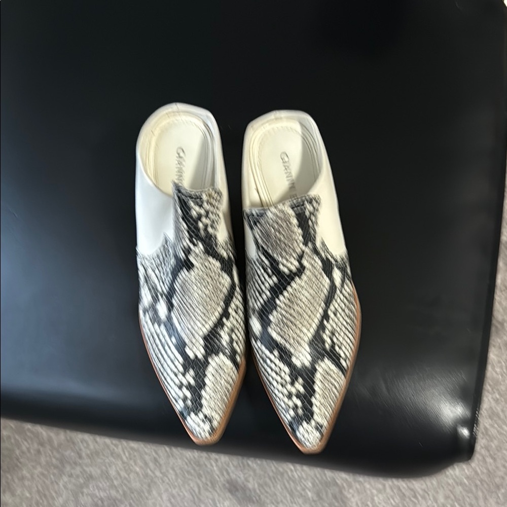 Gianni Bini Black and White Mules with Snake Print